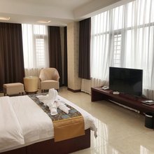 伊川丽晶商务酒店