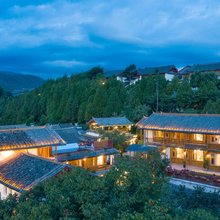 丽江古城伴山云府设计师轻奢美宿