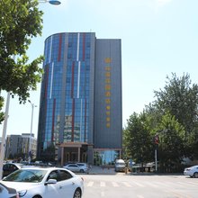 花溪花园酒店(青岛流亭地铁站店)