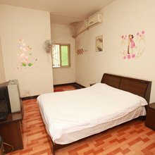 宏都宾馆(新都皇花园地铁站店)