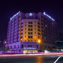 白玉兰酒店(武汉武商梦时代宝通寺地铁站店)