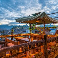 嫁给丽江度假庭院民宿(古城大水车店)