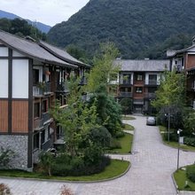 峨眉山忆年华民宿