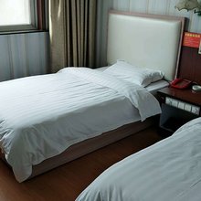 方城新港大酒店