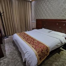 尉氏皇朝商务宾馆