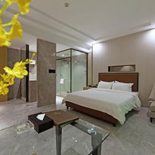 清远尊享昊廷哥酒店(清城站店)