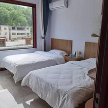 栾川听雨阁民宿