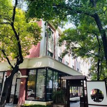 宽渡酒店(南京玄武湖青春广场地铁站)