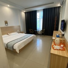 东兴金滩缘酒店