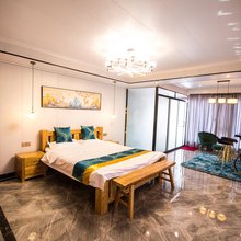 青岛临海云逸山宿