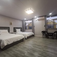 青年小镇民宿(青墩农行店)