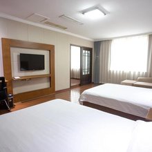 蓝天宾馆(铜陵长江中路步行街店)