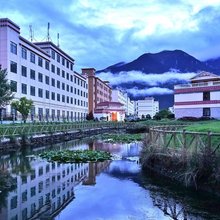 林芝峰行驿藏泊花园酒店