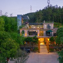 驿雲乡居·臻选临湖·观景·禅康养民宿(武当山景区售票处店)