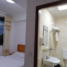 腾龙旅馆