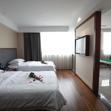 云周商务宾馆(瑞安高铁站店)
