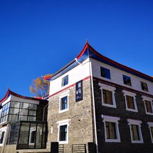 康定稞马山居民宿(新都桥店)