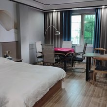 河源江畔公寓
