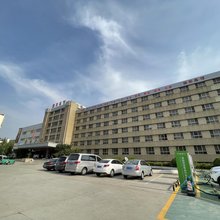 濮阳宾馆(濮阳市中心广场戚城公园店)