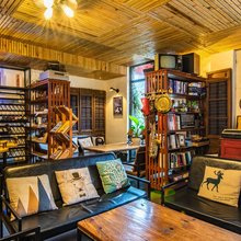 昆明春雨憩源国际青年旅舍(春雨937工业创意文化园店)