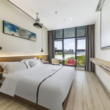 铂漫丽景酒店(德阳五洲广场工程职业技术大学店)