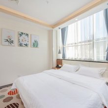超级爱公寓(青岛城阳火车站正阳中路地铁站店)