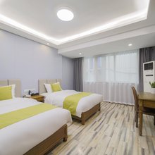 季纷·鑫业酒店(丽水学院店)