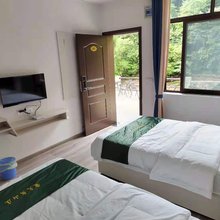 天台山萤火虫山庄