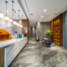 微雅酒店(长沙汽车南站德思勤广场店)