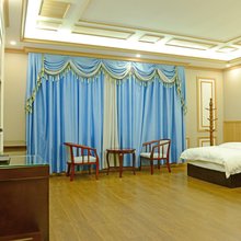 若尔盖岭域净土酒店