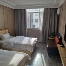 罗平嘉豪风情酒店
