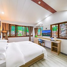 悦来锦舍酒店(西江千户苗寨一号风雨桥店)
