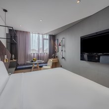 云欣艺术酒店(上海虹桥店)