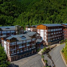 玉林六万森林康养谷酒店(广西六万大山森林公园店)