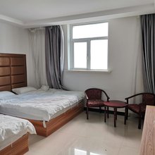 乌拉盖东蒙商务宾馆