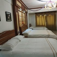 雷州皇悦商务公寓