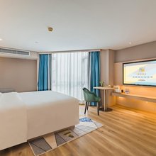 潮漫酒店(江门五邑大学三十三墟街店)