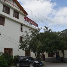 松潘明雪商务宾馆
