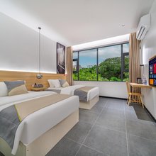 CITY森林艺术酒店(开州新世纪百货店)