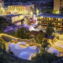 巴塘世纪主题酒店