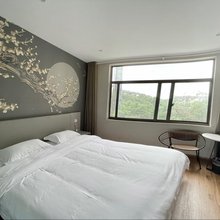 城市之家·云酒店(海尔工业园店)