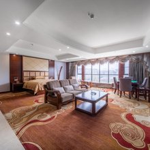 石门巴堤雅大酒店