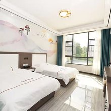 沐阳丰情民宿(天堂寨店)