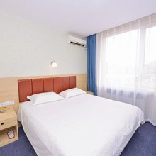 阳光居宾馆(大连理工大学店)