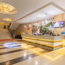 平豪酒店(金牛万达梁家巷地铁店)