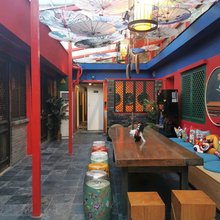 瓦当旅舍(北京北站平安里地铁站店)