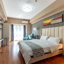 麦斯登精品公寓(佛山三水广场万达广场店)
