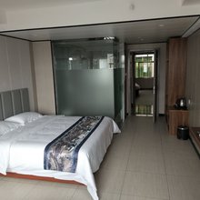 君悦臻品酒店