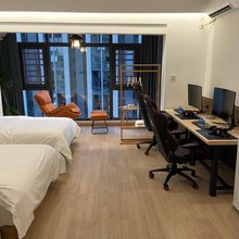 西昌简一电竞公寓(邛海17度店)