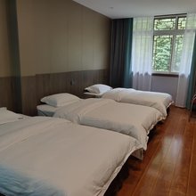 泸定西桥承毅客栈